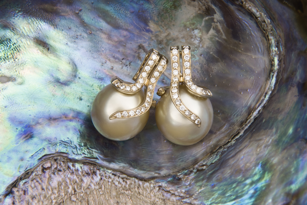 South Sea Golden Pearls Earrings With Diamonds
